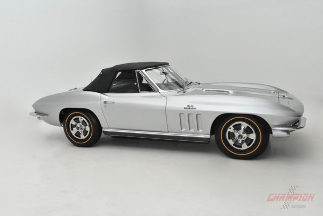 1966 Chevrolet Corvette Convertible - photo 2