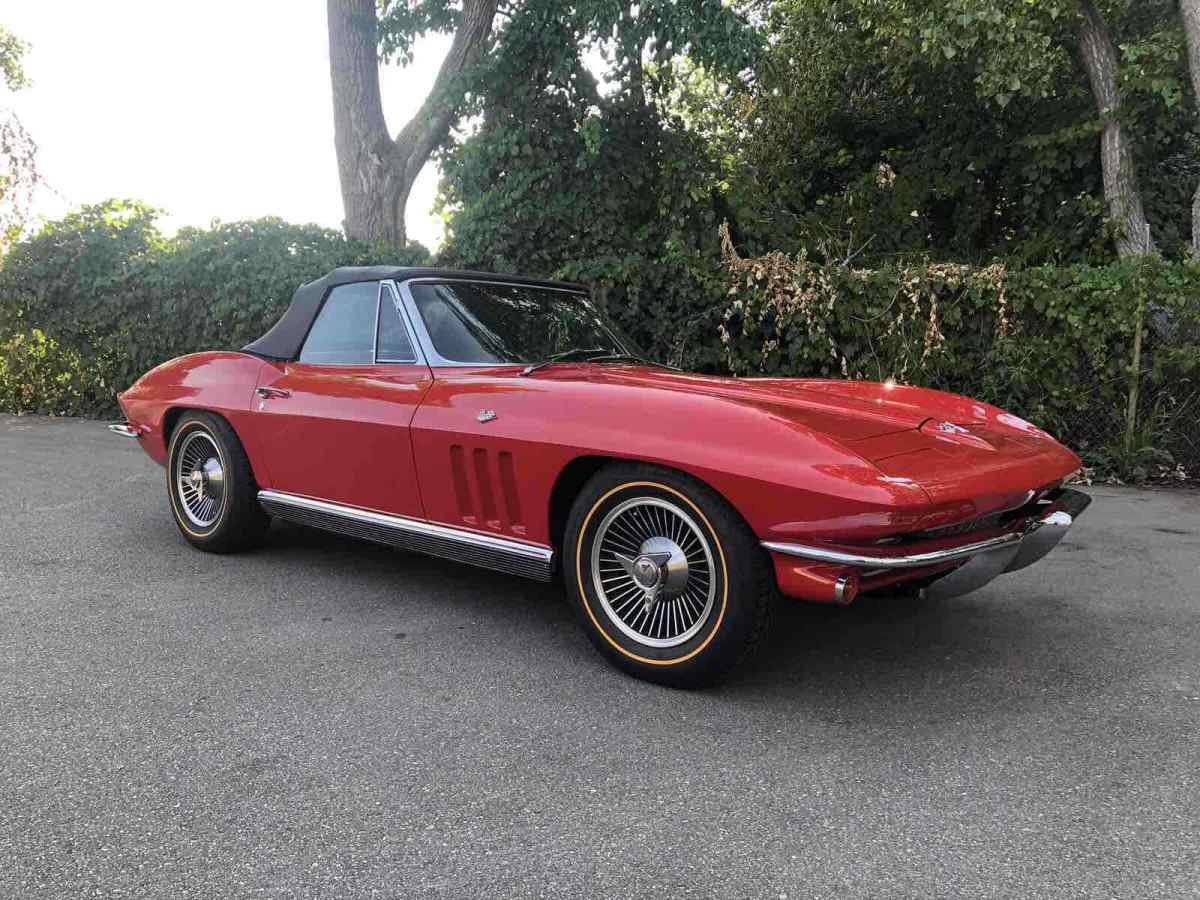 1966 Chevrolet Corvette - photo 2
