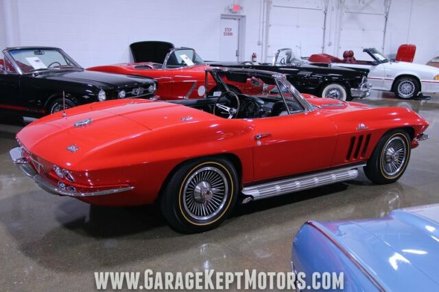 1966 Chevrolet Corvette Convertible - photo 11