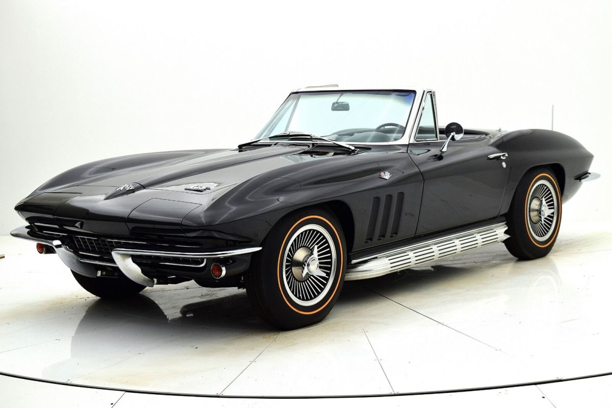 1966 Chevrolet Corvette Convertible - photo 2