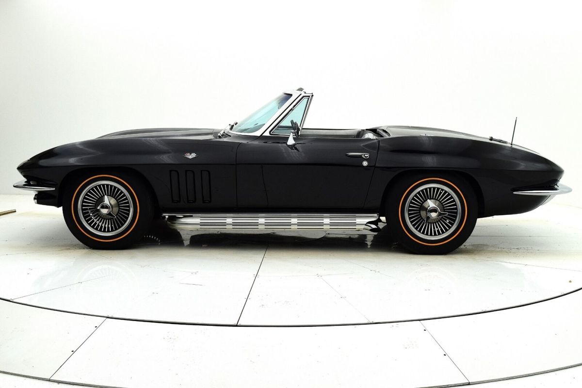 1966 Chevrolet Corvette Convertible - photo 3