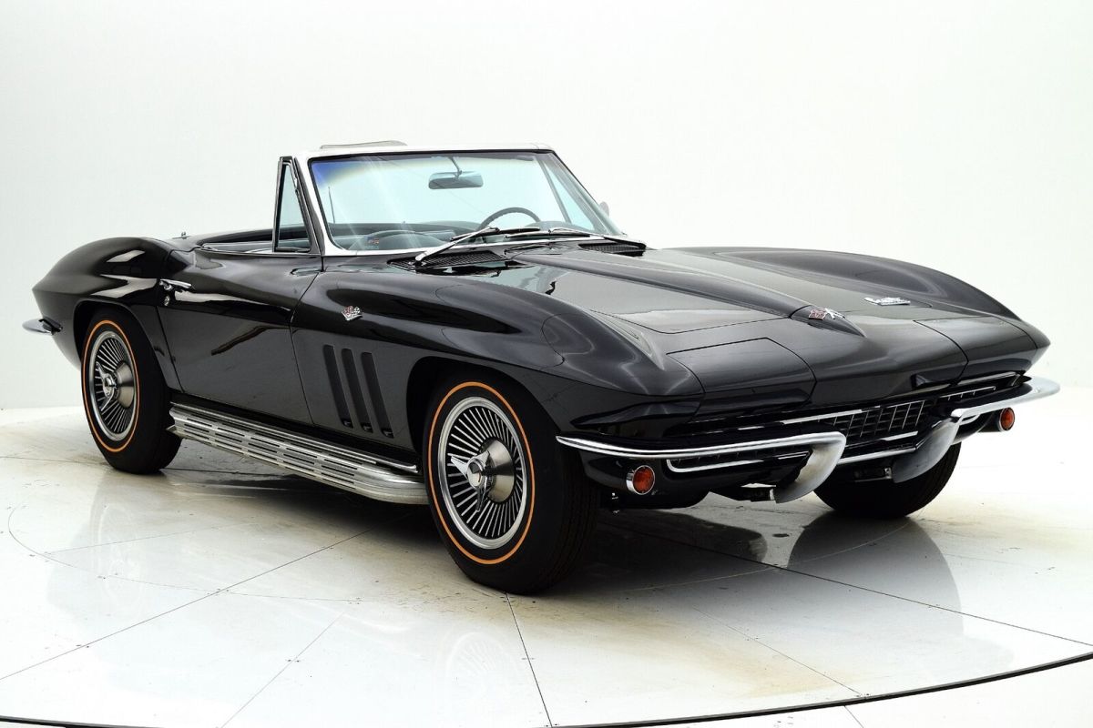 1966 Chevrolet Corvette Convertible - photo 8