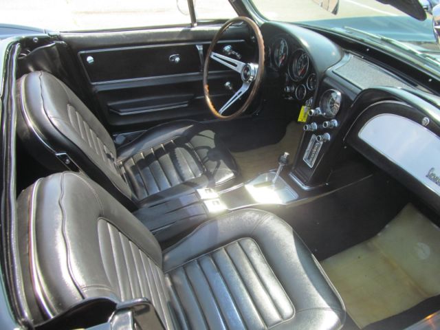 1966 Chevrolet Corvette CONVERTIBLE - photo 10