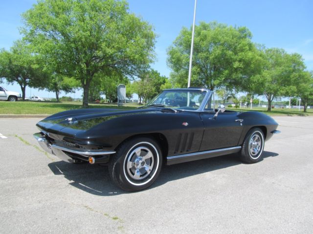 1966 Chevrolet Corvette CONVERTIBLE - photo 2