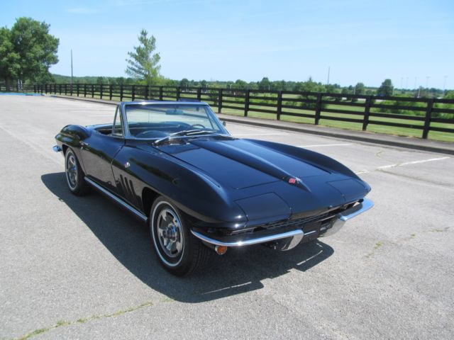 1966 Chevrolet Corvette CONVERTIBLE - photo 3