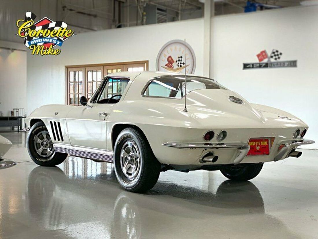 1966 Chevrolet Corvette Coupe - photo 12