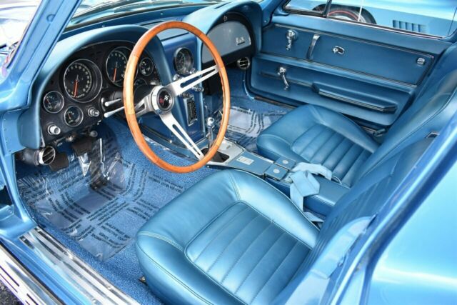 1966 Chevrolet Corvette - photo 2