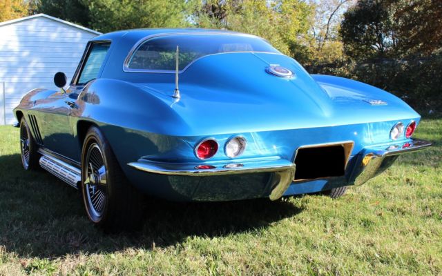 1966 Chevrolet Corvette Base Coupe 2-Door - photo 11