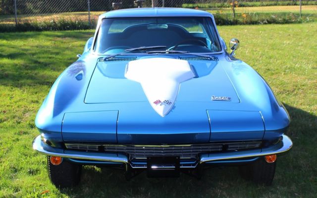 1966 Chevrolet Corvette Base Coupe 2-Door - photo 9