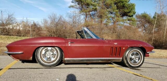 1966 Chevrolet Corvette STINGRAY - photo 2