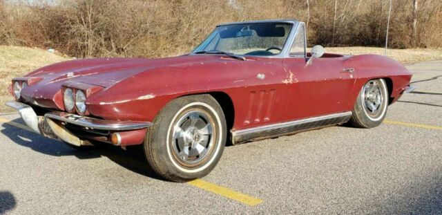 1966 Chevrolet Corvette STINGRAY - photo 3