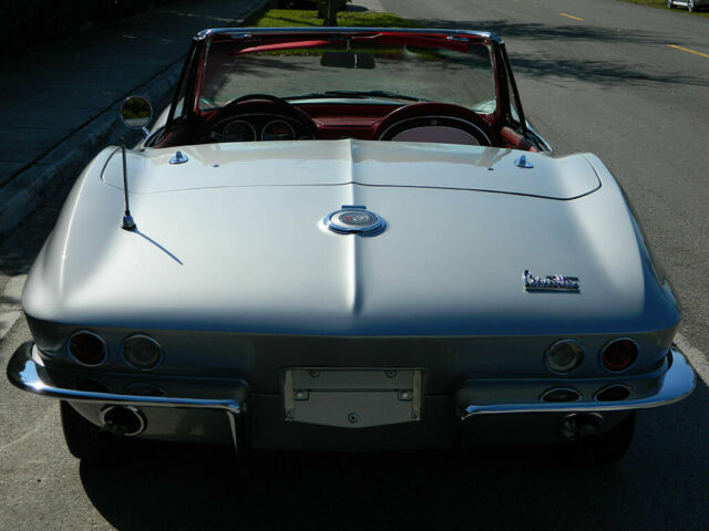 1966 Chevrolet Corvette Convertible - photo 12