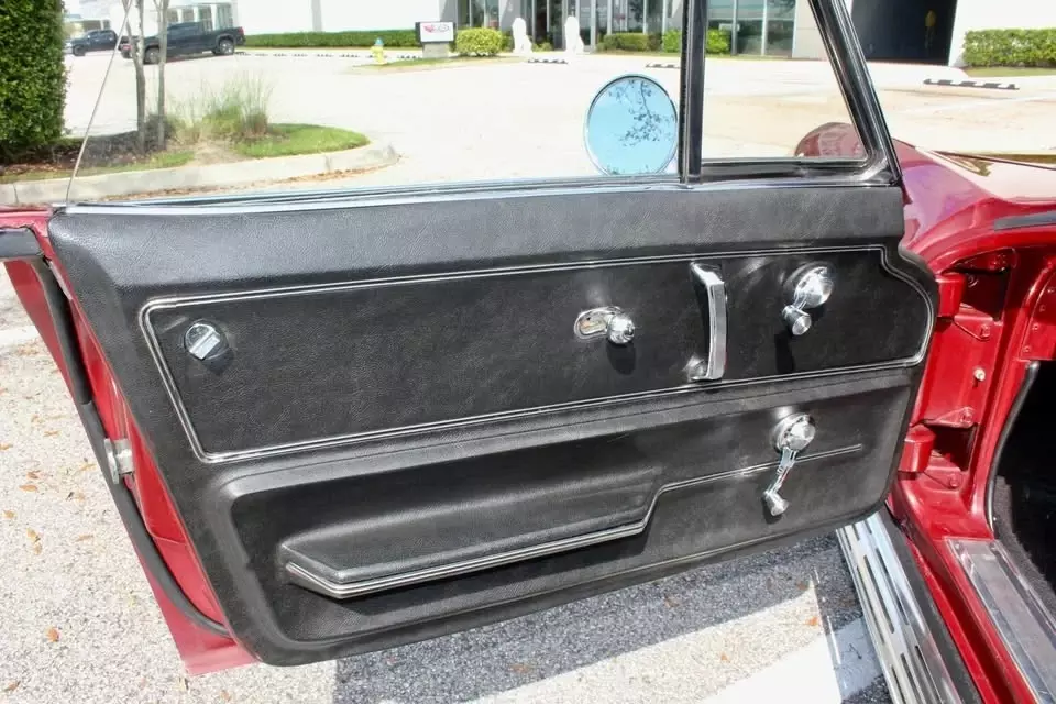 1966 Chevrolet Corvette - photo 11