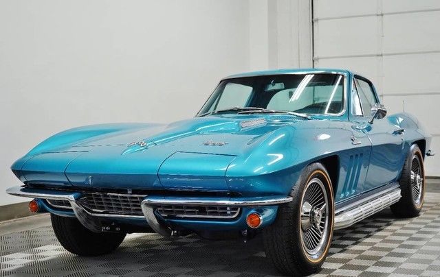 1966 Chevrolet Corvette - photo 2