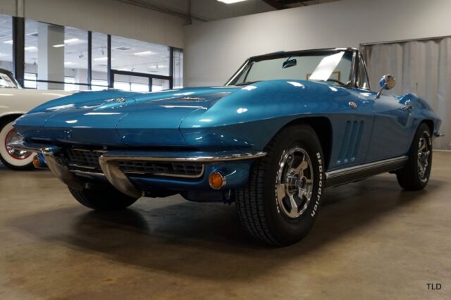 1966 Chevrolet Corvette Convertible - photo 8