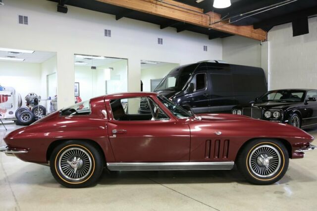 1966 Chevrolet Corvette - photo 2
