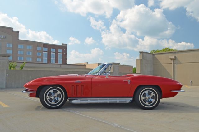1966 Chevrolet Corvette Roadster - photo 2