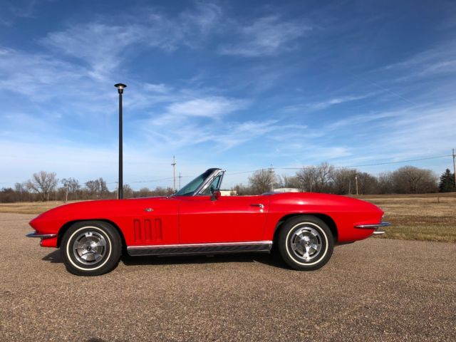 1966 Chevrolet Corvette Stingray - photo 2