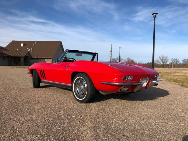 1966 Chevrolet Corvette Stingray - photo 3
