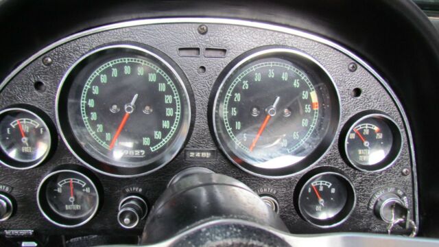 1966 Chevrolet Corvette Convertible - photo 13