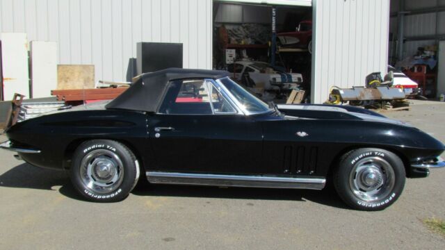 1966 Chevrolet Corvette Convertible - photo 6