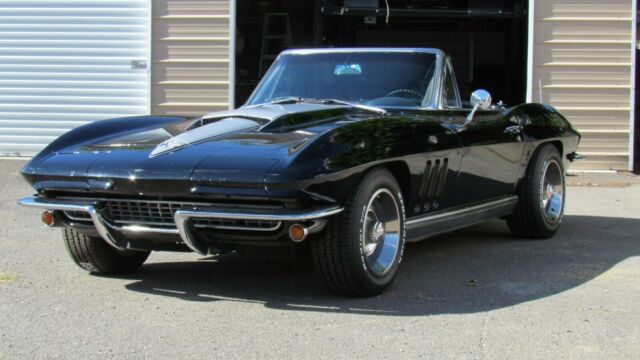 1966 Chevrolet Corvette Convertible - photo 8