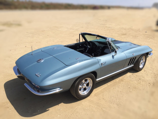 1966 Chevrolet Corvette 2 door convertible with Hard Top - photo 3