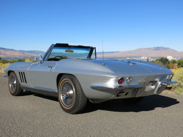 1966 Chevrolet Corvette Roadster - photo 9