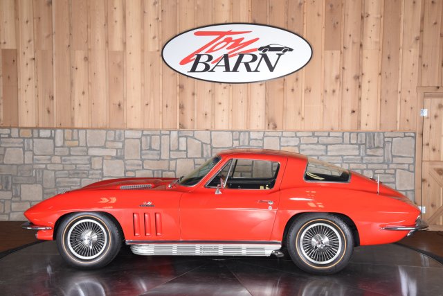 1966 Chevrolet Corvette Stingray 427 - photo 2