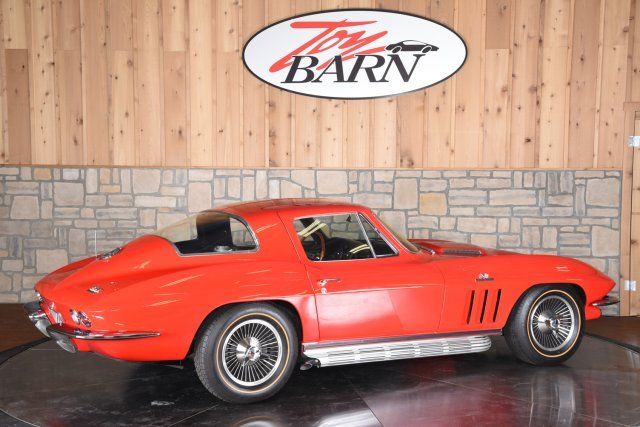 1966 Chevrolet Corvette Stingray 427 - photo 8