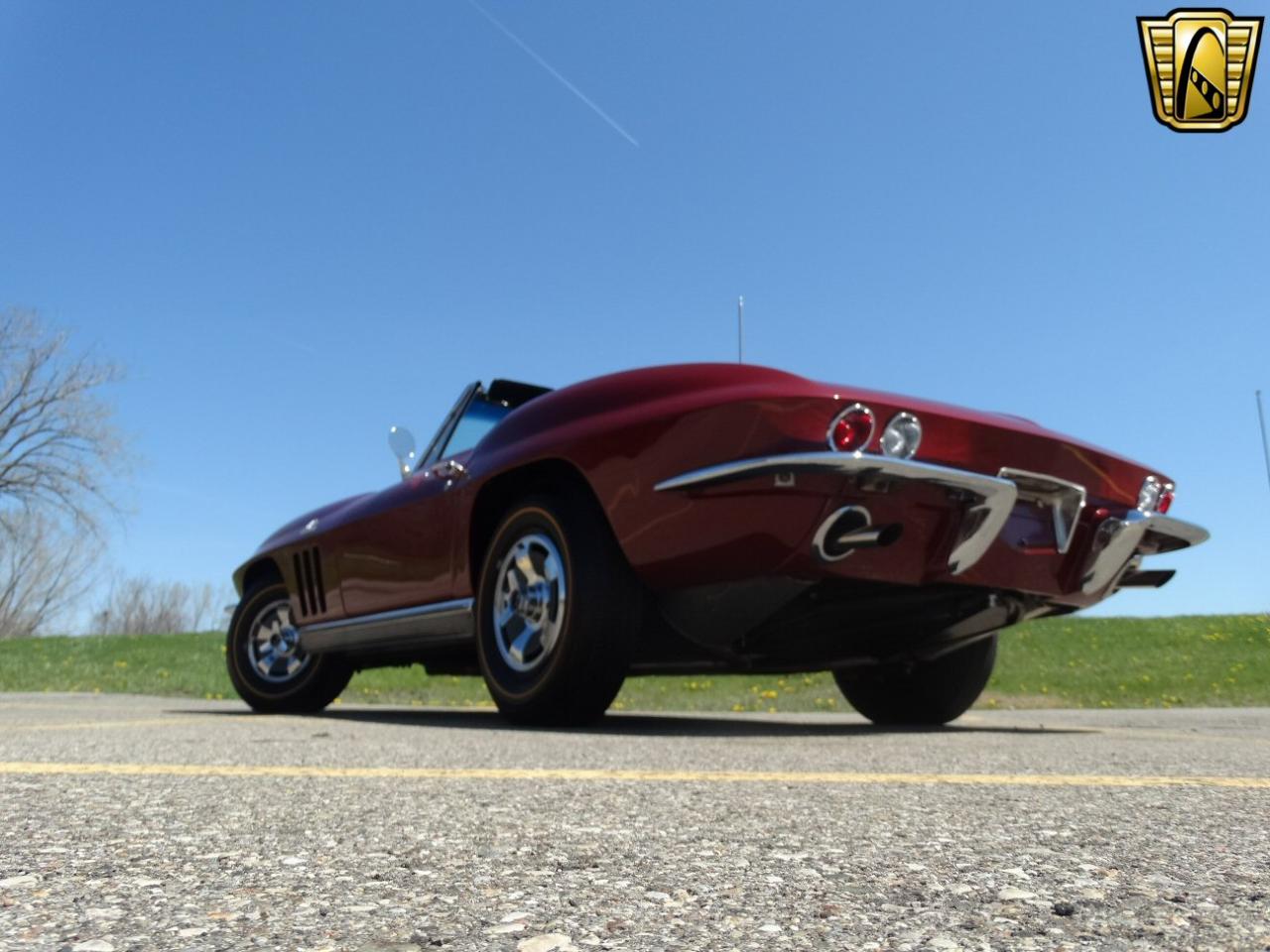 1966 Chevrolet Corvette Stingray - photo 10