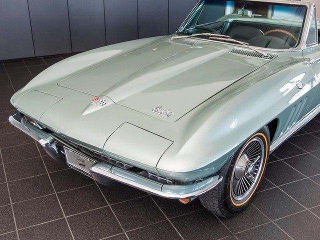 1966 Chevrolet Corvette Stingray Convertible - photo 4