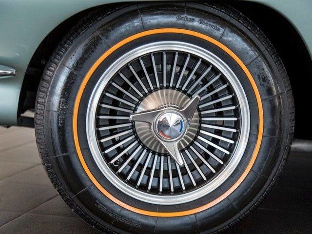 1966 Chevrolet Corvette Stingray Convertible - photo 7