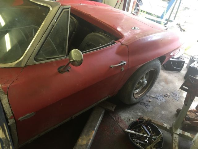 1966 Chevrolet Corvette Stingray 427 - photo 5