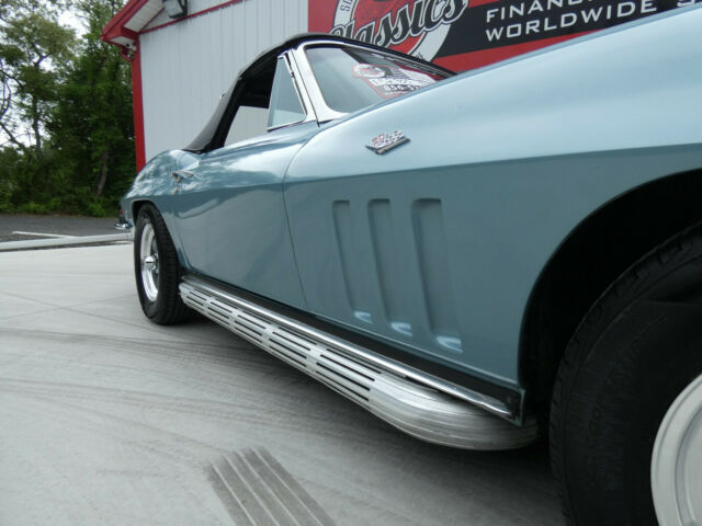 1966 Chevrolet Corvette Stingray Convertible - photo 3