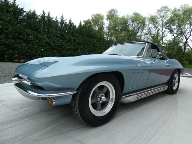 1966 Chevrolet Corvette Stingray Convertible - photo 8