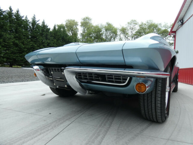 1966 Chevrolet Corvette Stingray Convertible - photo 9