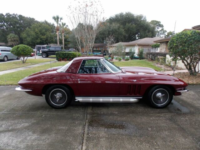 1966 Chevrolet Corvette Stingray - photo 3