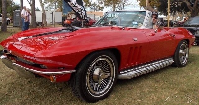 1966 Chevrolet Corvette - photo 2