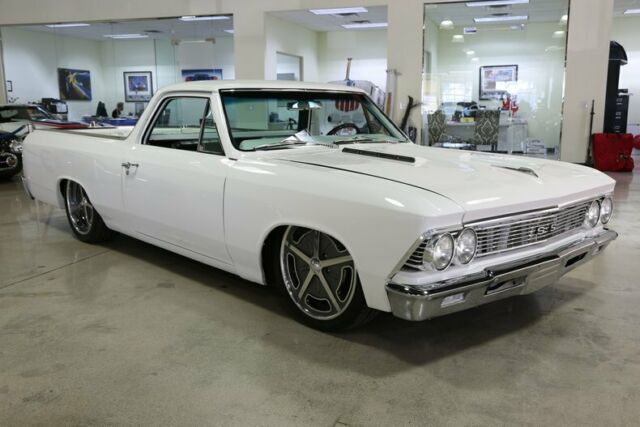 1966 Chevrolet El Camino, Fuel Injected LS3, Disc Brakes, A/C, Auto, Air Bags!!! 1966 Chevrolet El Camino