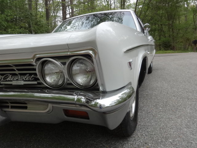 1966 Chevrolet Impala 4 door station wagon - photo 7