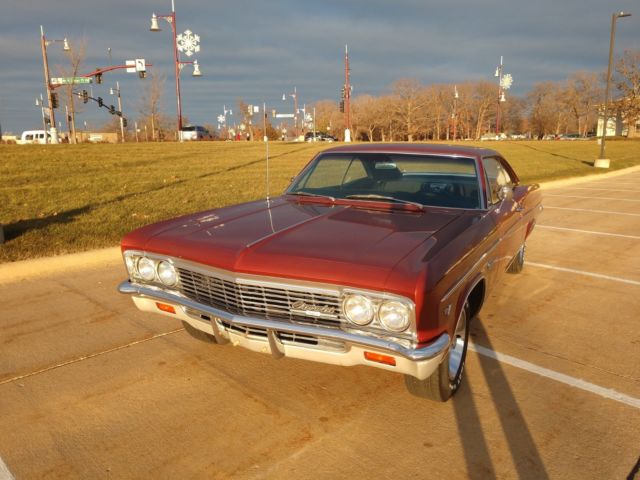 1966 Chevrolet Impala - photo 2
