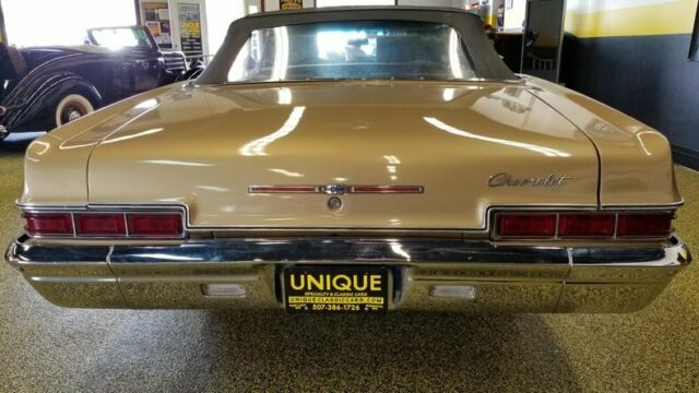 1966 Chevrolet Impala Convertible - photo 12