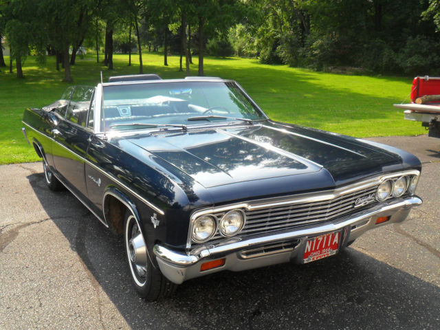 1966 Chevrolet Impala - photo 2