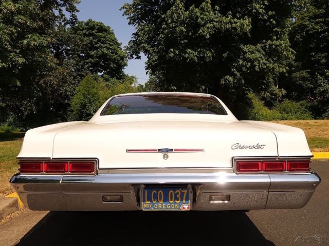1966 Chevrolet Impala - photo 10
