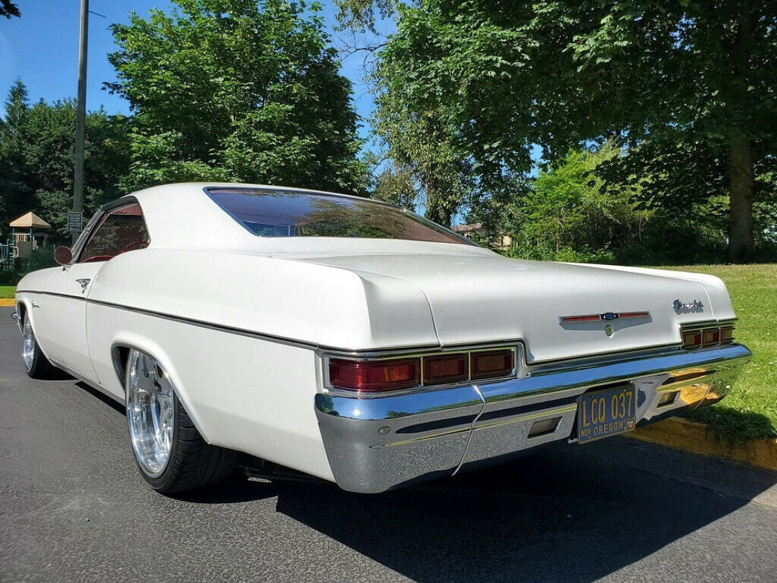 1966 Chevrolet Impala - photo 12
