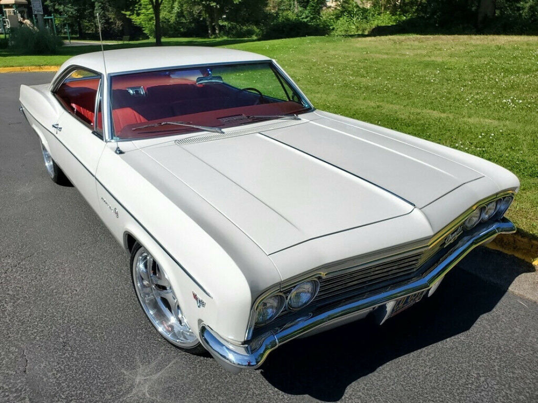 1966 Chevrolet Impala - photo 2
