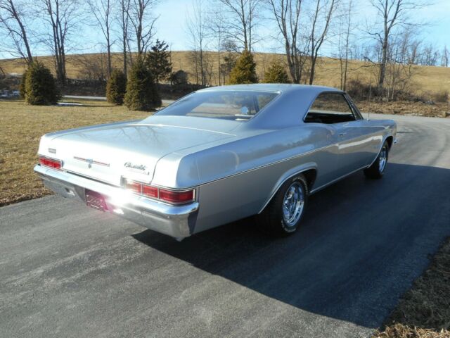 1966 Chevrolet Impala SS - photo 5