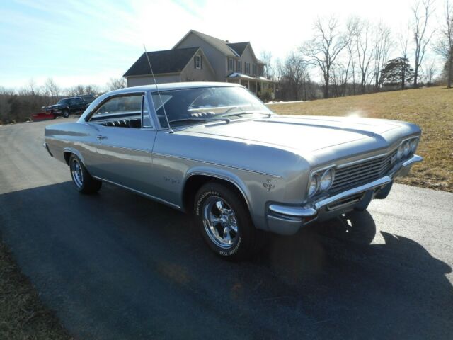 1966 Chevrolet Impala SS - photo 7