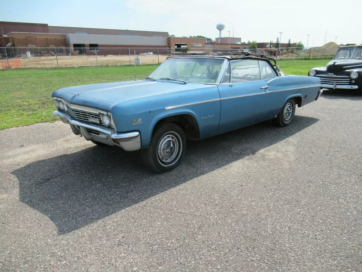1966 Chevrolet Impala SS 427, 4-speed, Convertible 1966 Chevrolet Impala SS 427, 4-speed, Convertible